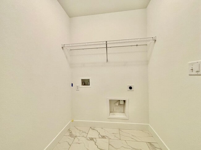 Building Photo - Beautiful Newly Built Home in North Fort C...