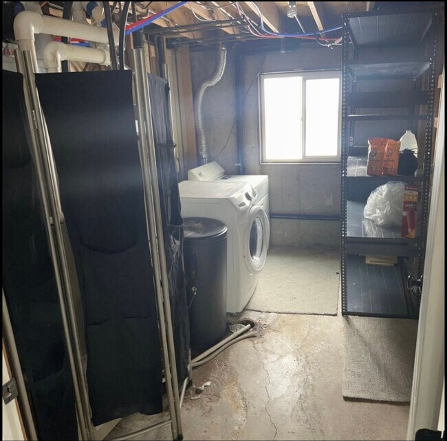 Building Photo - 1746 N 600 E