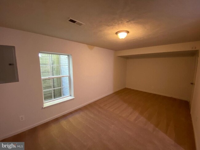 Building Photo - 4249 Normandy Ct