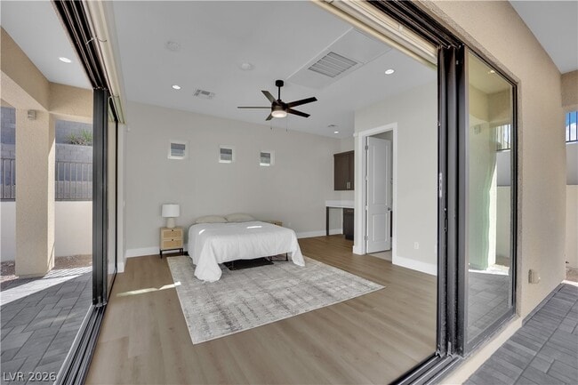 Building Photo - 10973 Horizon Ledge Ave