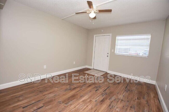Building Photo - 1224 Waterview Blvd E