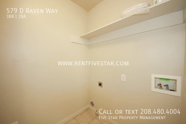Building Photo - 579 Raven Way