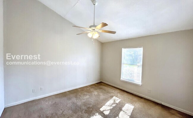 Building Photo - 2614 N Orchard Knob Ave