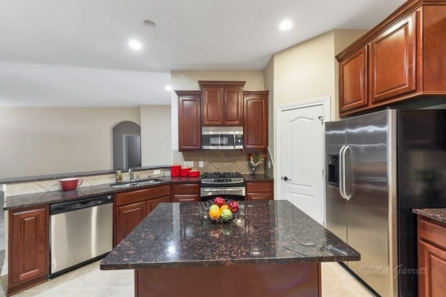 Building Photo - 6114 Brookmall Dr