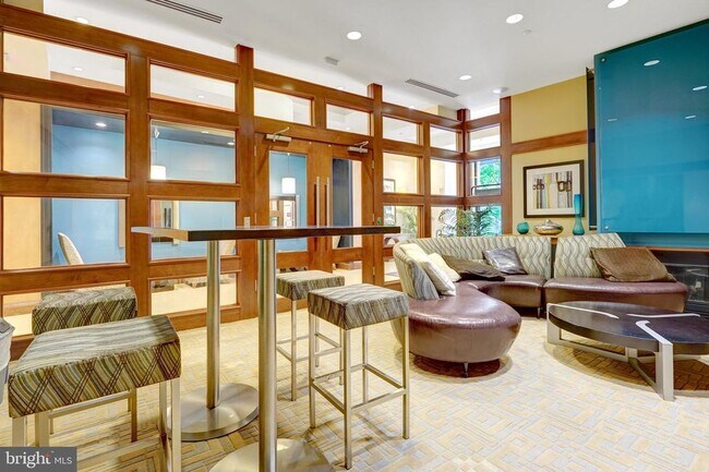 Building Photo - 2720 S Arlington Mill Dr
