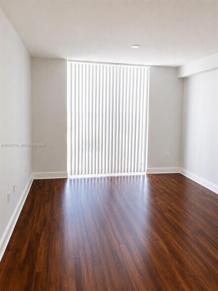 Building Photo - 1250 S Miami Ave
