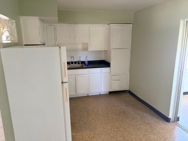 Building Photo - 5403 Tangerine Dr