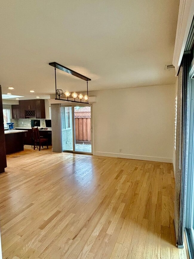 Building Photo - Outstanding Concord/Clayton Border- 5 bed 2.5 bath home with Pool and Hot-Tub and so much more!