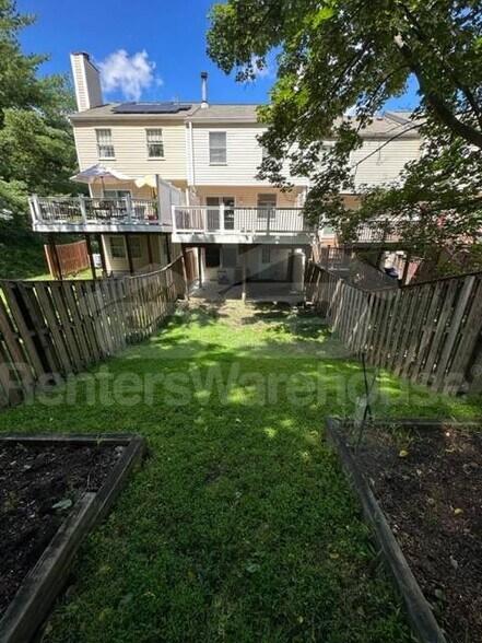 Building Photo - 7063 Copperwood Way