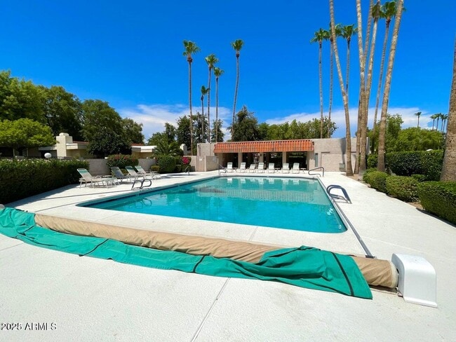 Building Photo - 8207 E Del Cuarzo Dr