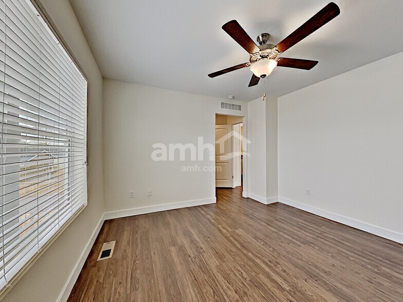 Building Photo - 4443 Crestone Peak St