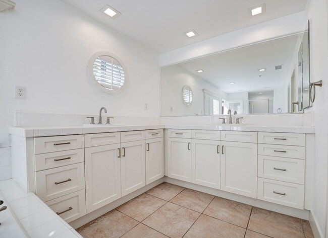 Building Photo - Amazing LARGE home in Ladera Ranch!