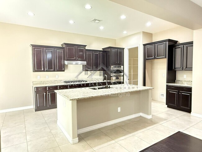 Building Photo - 4032 S Pleasant Pl