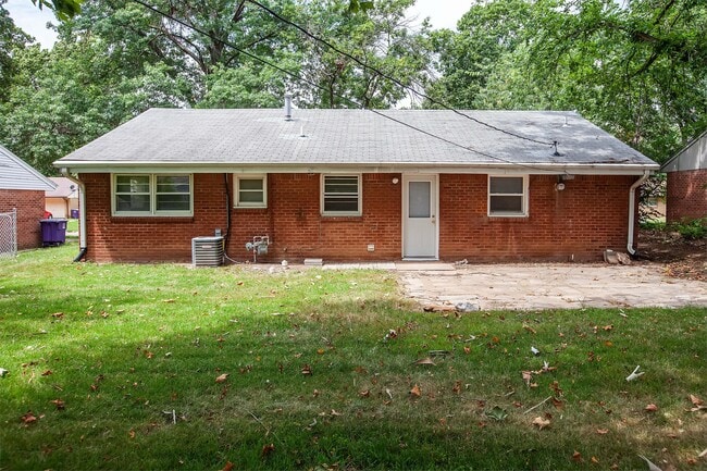 Building Photo - 1412 Hartford Rd