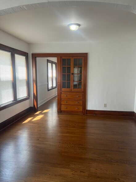 Building Photo - 50 Stonington St