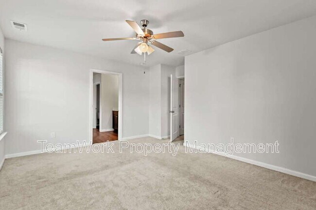 Building Photo - 145 Stoney Creek Way