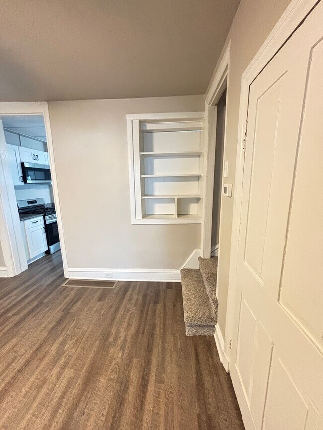 Building Photo - 2 BR Home Available in Catasauqua, PA