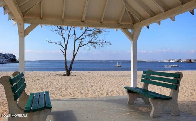 Building Photo - 37 Lafayette Ave