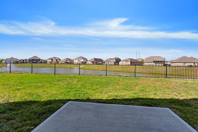 Building Photo - 413 Chardonnay Dr