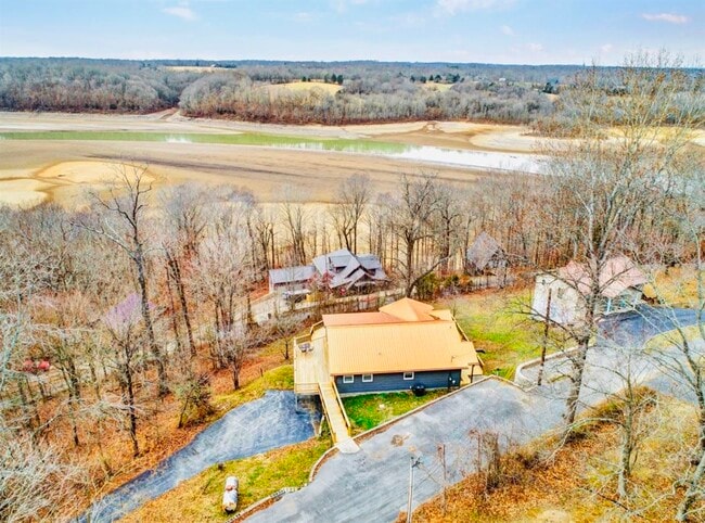Building Photo - 73 Willow Tree Cir