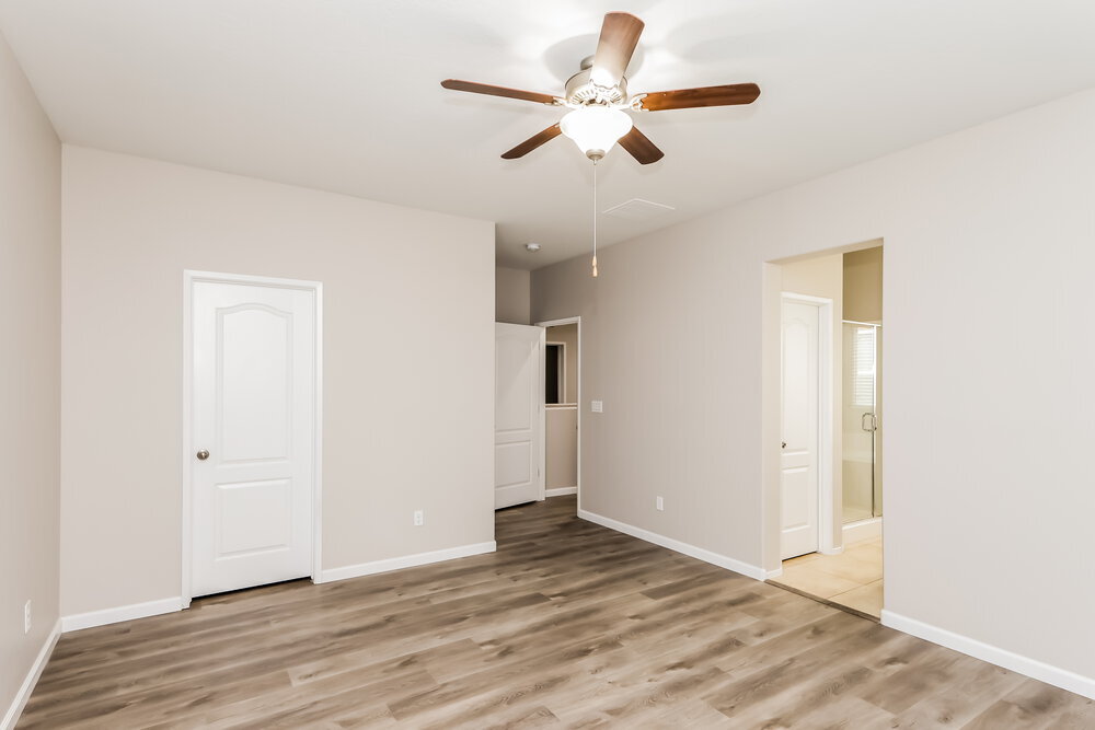 Building Photo - 7585 Perla Del Mar Ave