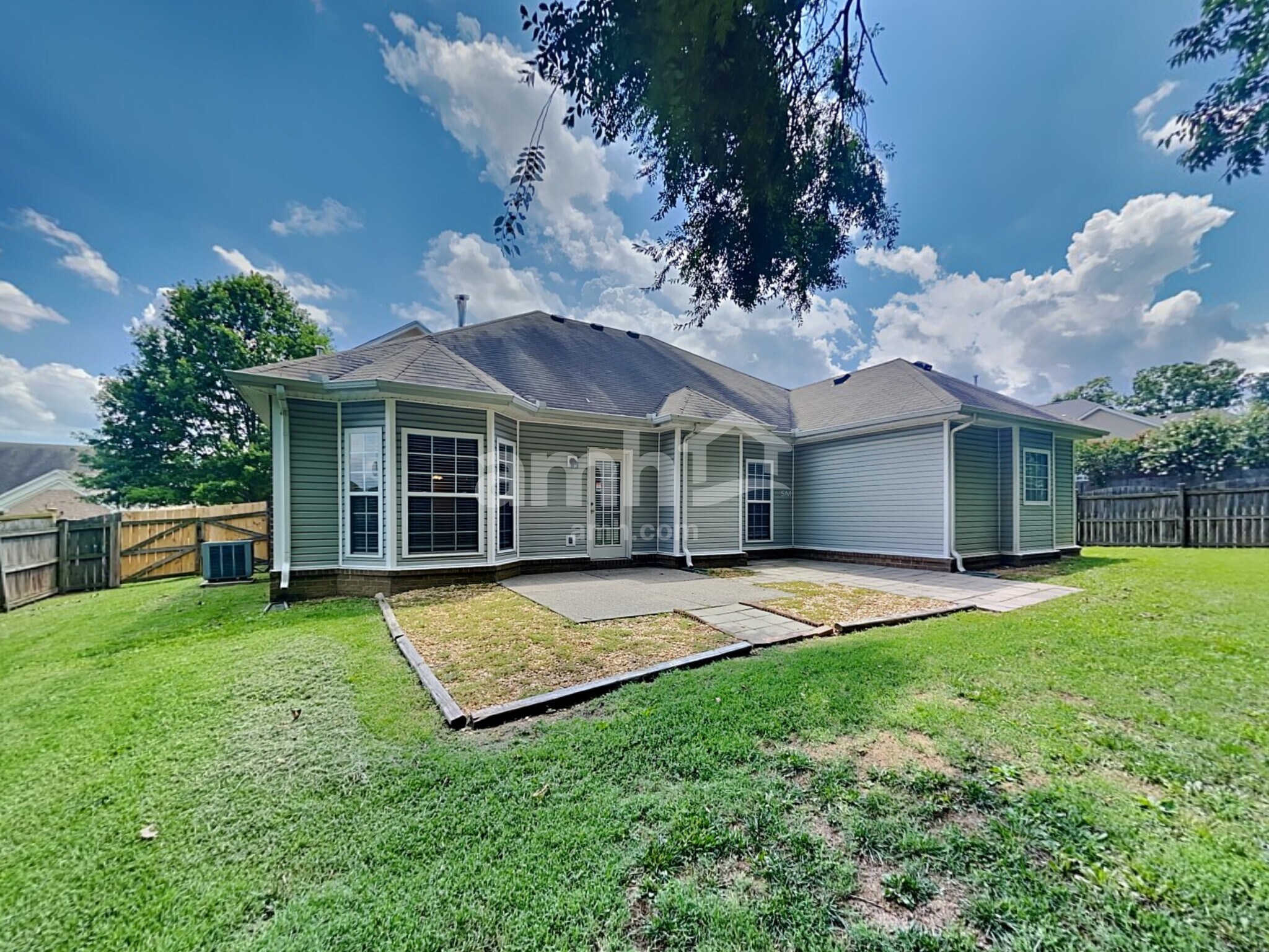 Building Photo - 1308 Oakhall Ln