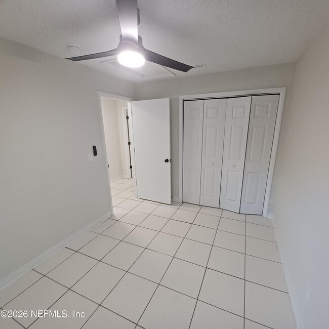 Building Photo - 253 Stillwell Ave