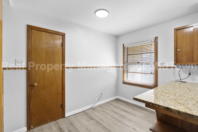 Building Photo - 1500 Sherman St