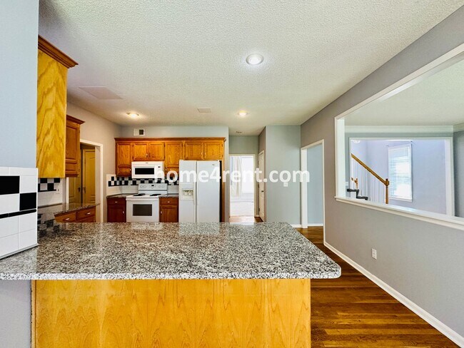 Building Photo - 8102 W 144th Pl