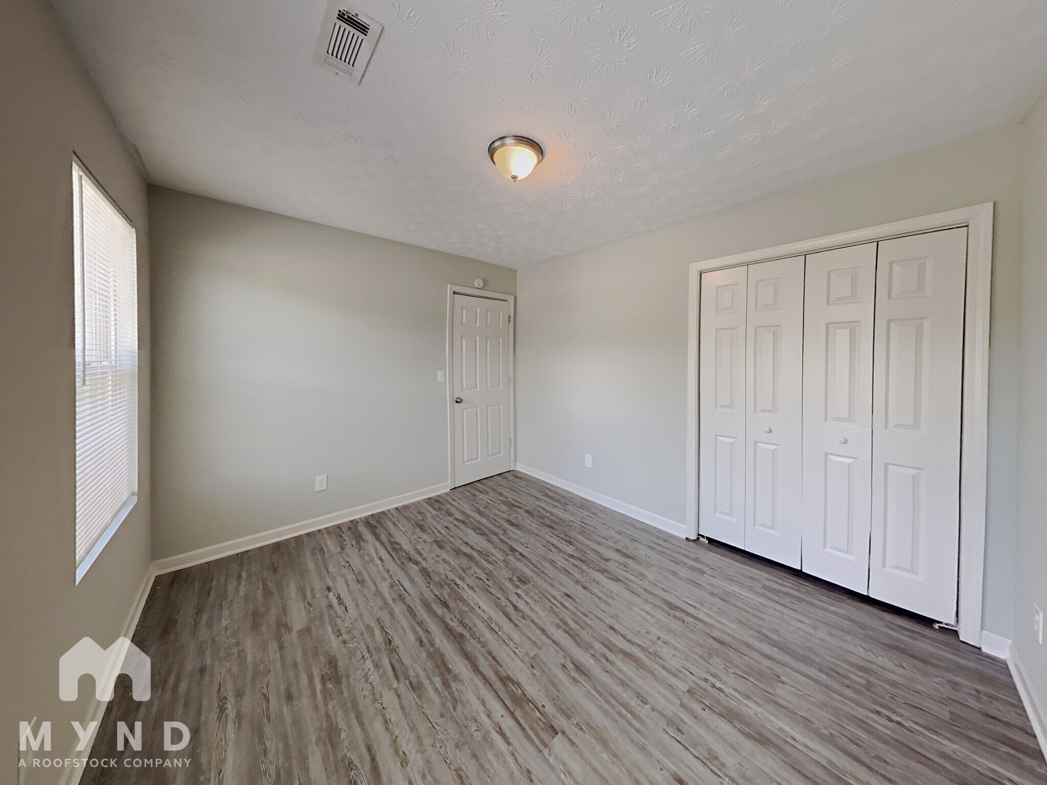 Building Photo - 180 Bramble Bush Trail