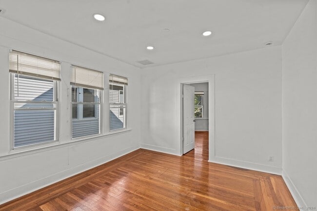 Building Photo - 50 Blake St