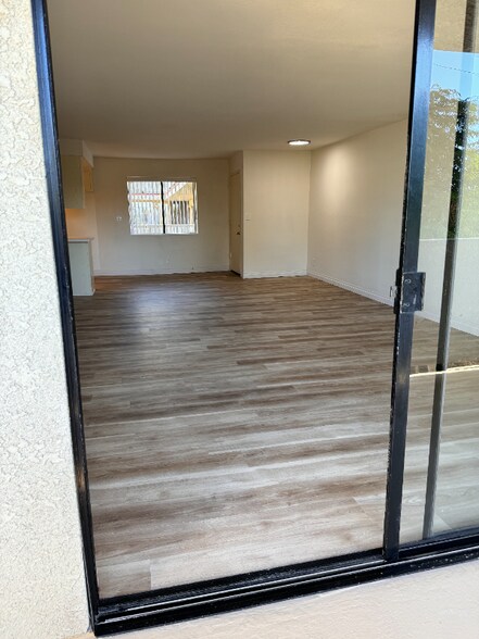 Building Photo - 2425 Purdue Ave