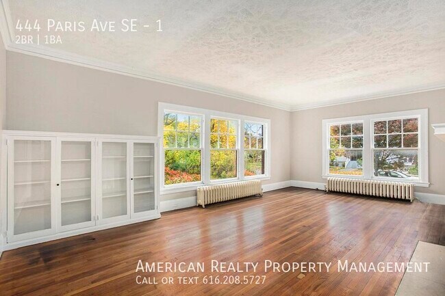 Building Photo - 444 Paris Ave SE