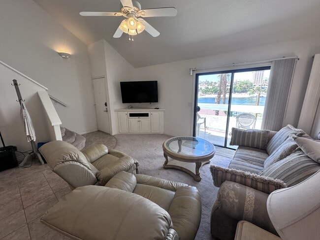 Building Photo - 441 Moser Ave