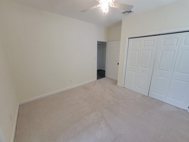 Building Photo - 3773 Overlook Dr