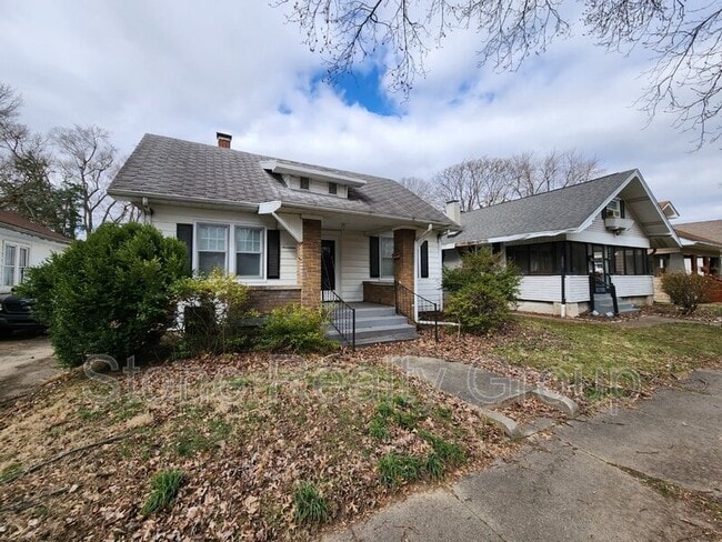 Primary Photo - 1716 N 12th St