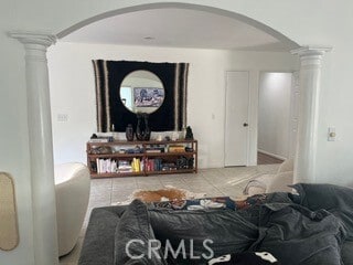 Building Photo - 2287 Levante St