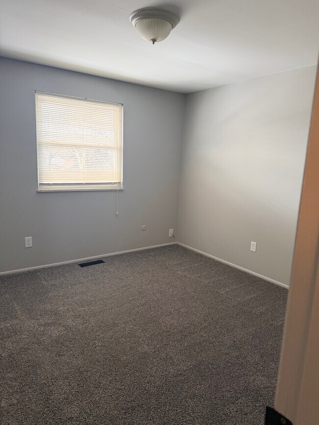 Building Photo - 2538 Red Coach Dr