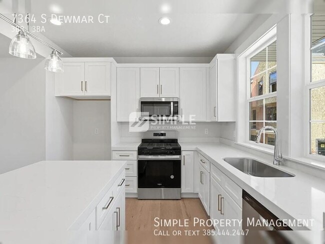 Building Photo - 7364 S Dewmar Ct