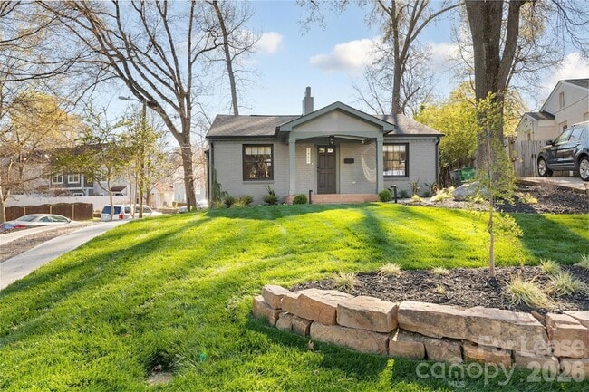 Building Photo - 1901 S Mint St