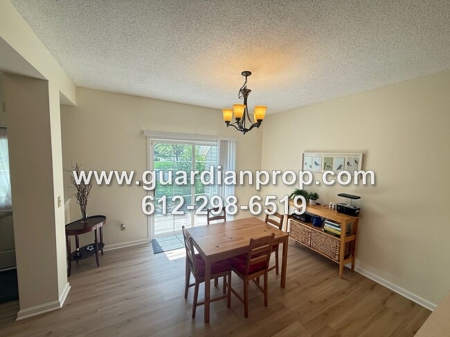 Building Photo - End Unit Townhouse for August, Vaulted Cei...