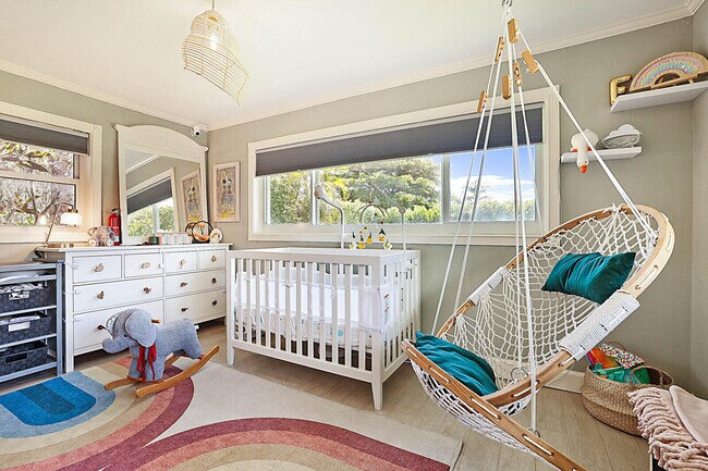 Building Photo - 711 NW 7th Dr