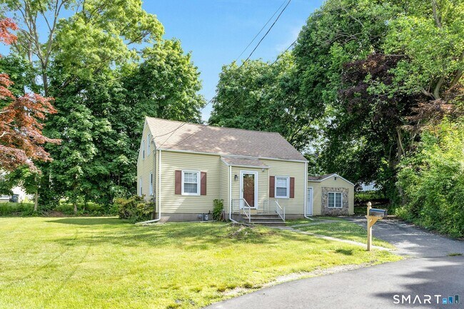 Building Photo - 124 Minturn Pl