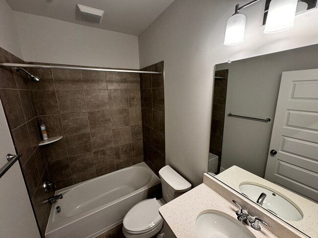 Building Photo - 3974 Springfield Rd