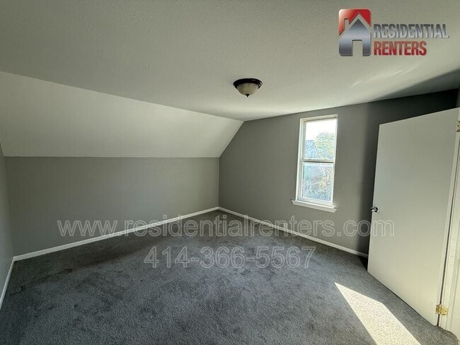 Building Photo - 4009 N 18th St