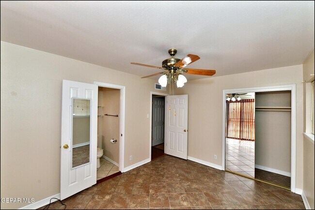 Building Photo - 7830 Basswood Ave