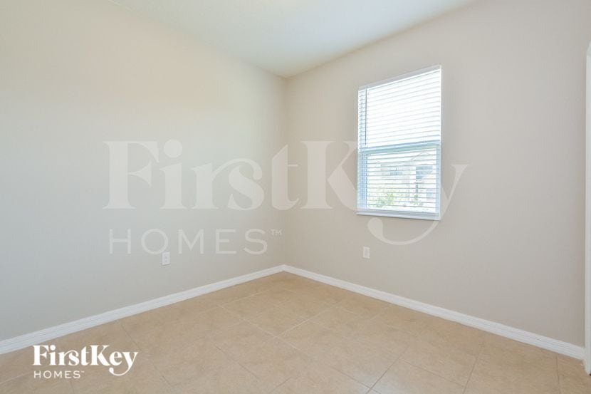 Building Photo - 1511 Angler Avenue