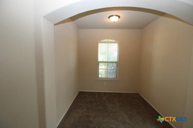 Building Photo - 1202 Stonewall Ridge