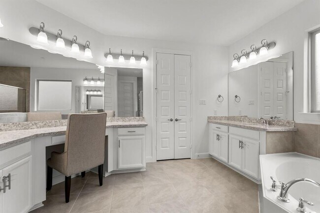 Building Photo - 4055 Woodland Meadow Dr