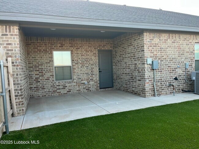 Building Photo - 5841 Virginia Ave